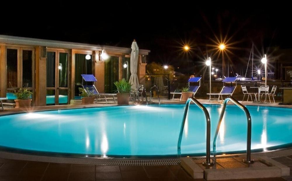 David Palace Hotel Porto San Giorgio Exteriör bild