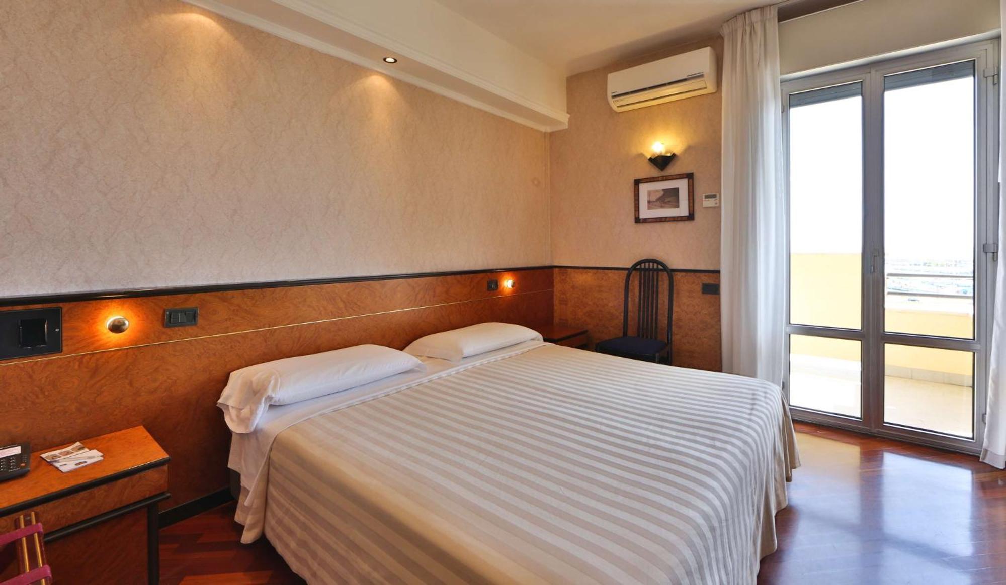 David Palace Hotel Porto San Giorgio Exteriör bild