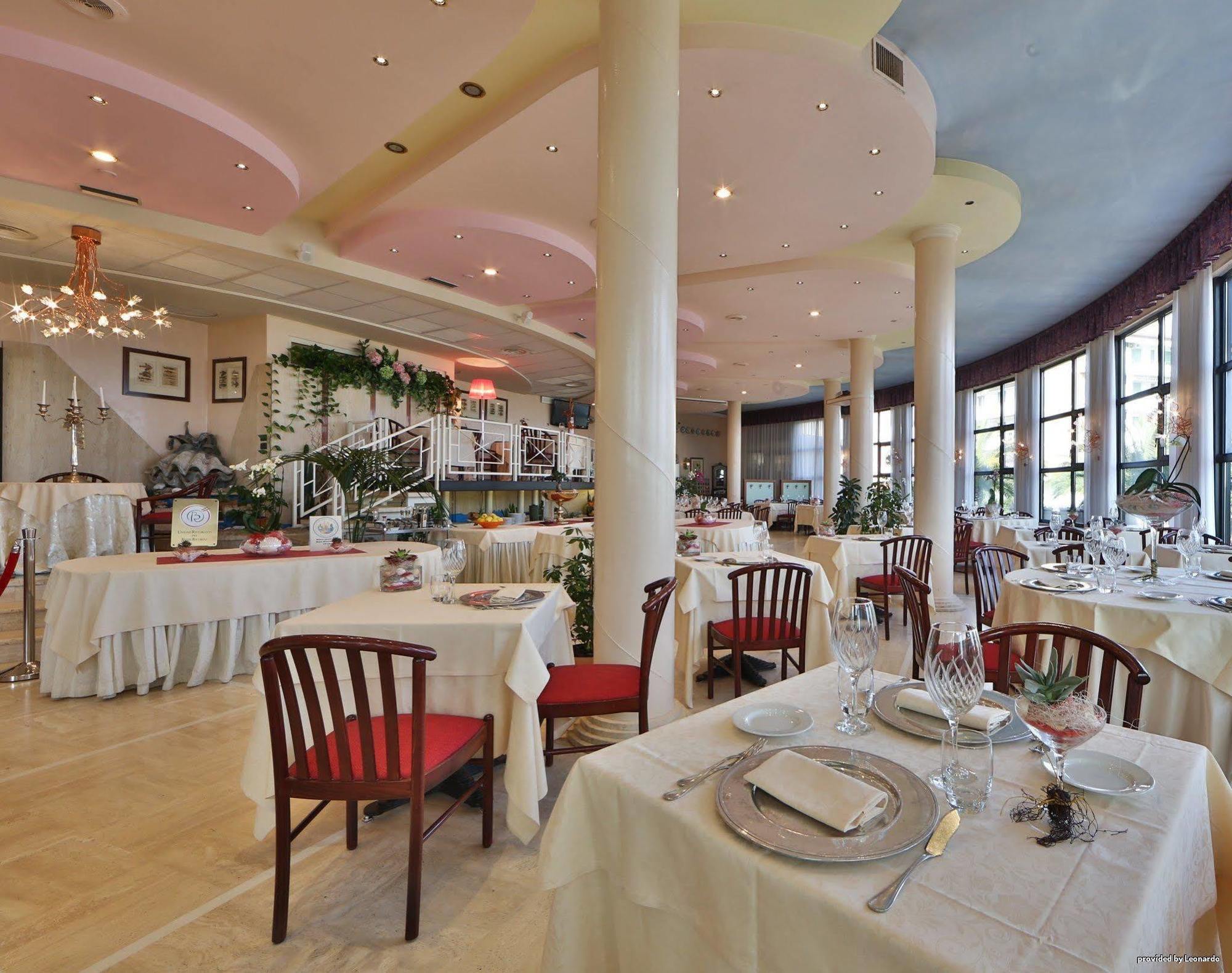 David Palace Hotel Porto San Giorgio Exteriör bild